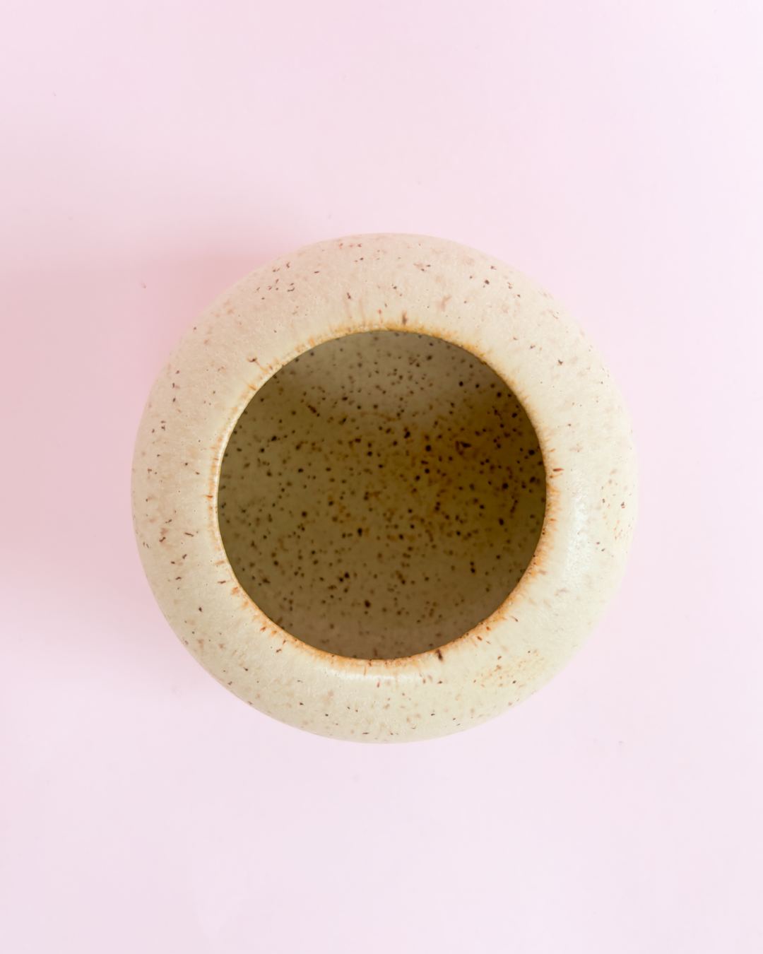 Vase i beige glasur