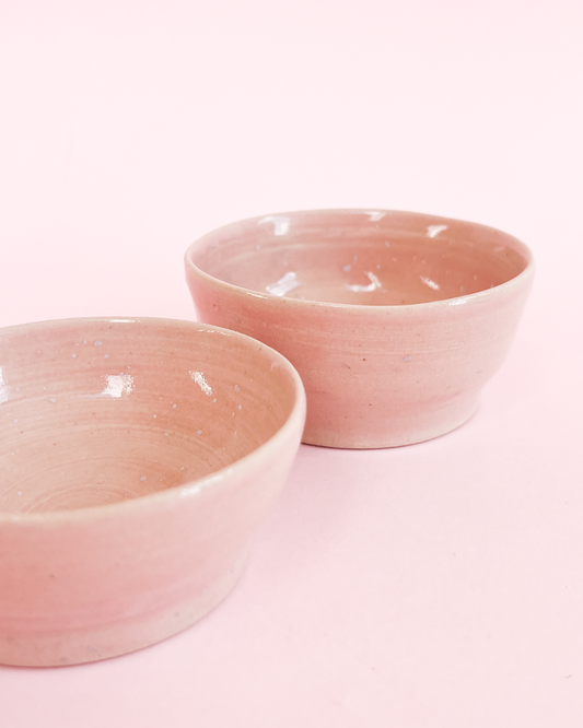 Sæt af to skåle med rosa glasur